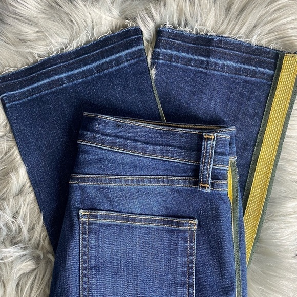 VERONICA BEARD Carolyn 10โ Baby Boot Metallic Gold Stripe Jeans, Size 25 - Picture 8 of 15